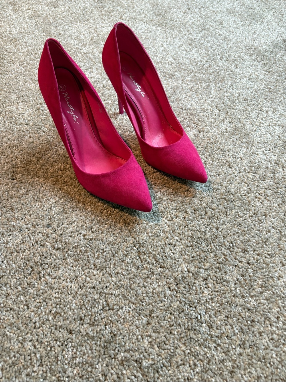 Women's Fuchsia Pointed-Toe Stiletto Heels